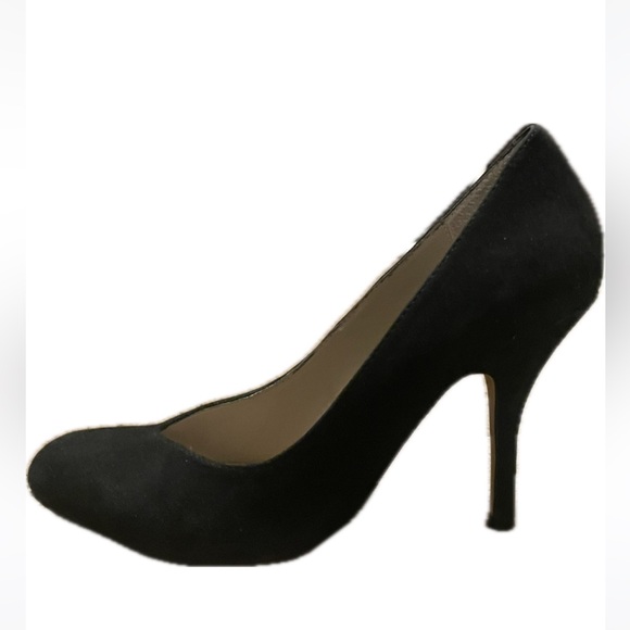 STEVE MADDEN PUMPS BLACK SUEDE SZ 8 LIKE NEW WORN ONCE INSIDE. - Picture 9 of 9